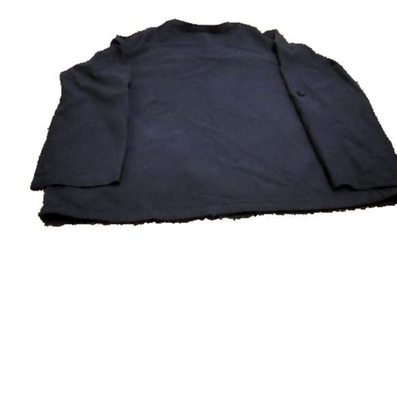 Liz Claiborne size large camp shirt in the color blue - Picture 9 of 12